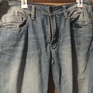 Drady Straight Driven Fit  Men's Denim Straight Jeans By Buckle